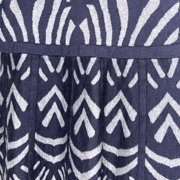 eci Sweater Dress Short Sleeve Fit & Flare Navy Blue Gray Mini Women's Medium - Picture 16 of 16